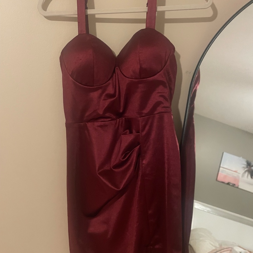 Women’s Burgundy Satin Bodycon Dress with Structured Bust